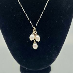 Three beautiful pale cultured drop pearls w .925 Sterling Silver Necklace.